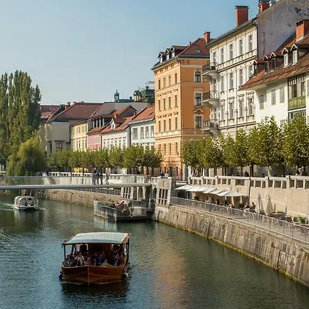 Sarka Apartma Ljubljana
